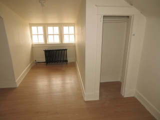 Interior - wood flooring